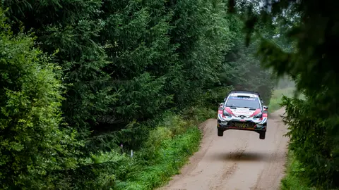Ogier sigue líder del WRC a falta de tres rallyes Ogier sigue líder del WRC a falta de tres rallyes