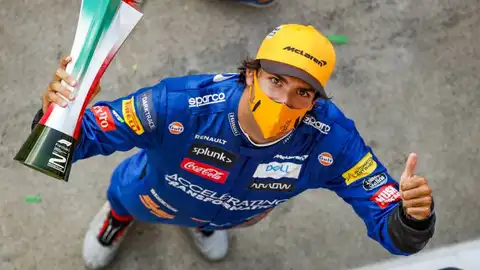 Carlos Sainz - Piloto Más de Uno Pontevedra