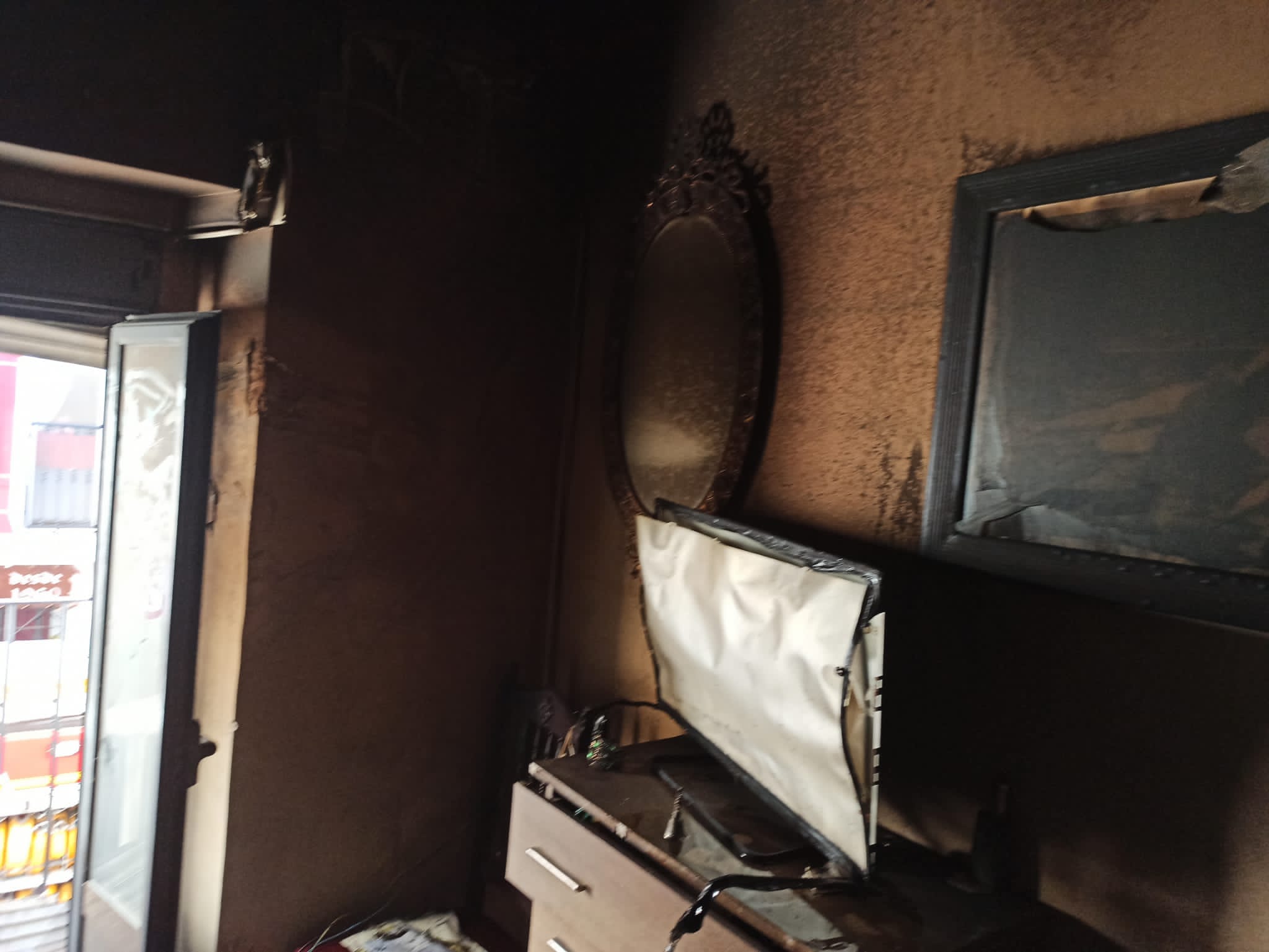 Fallece una mujer de 59 años en un incendio en Almadén Fallece una mujer de 59 años en un incendio en Almadén