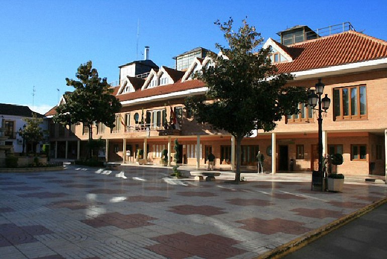 La Junta confirma que ningún alumno podrá salir de Bolaños para estudiar fuera durante el confinamiento La Junta confirma que ningún alumno podrá salir de Bolaños para estudiar fuera durante el confinamiento