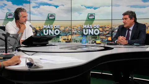 Carlos Alsina entrevista a José Luis Escrivá en Más de uno Carlos Alsina entrevista a José Luis Escrivá en Más de uno