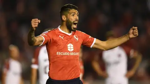 El defensa argentino Alexander Barboza, de Independiente. ELCHE CF