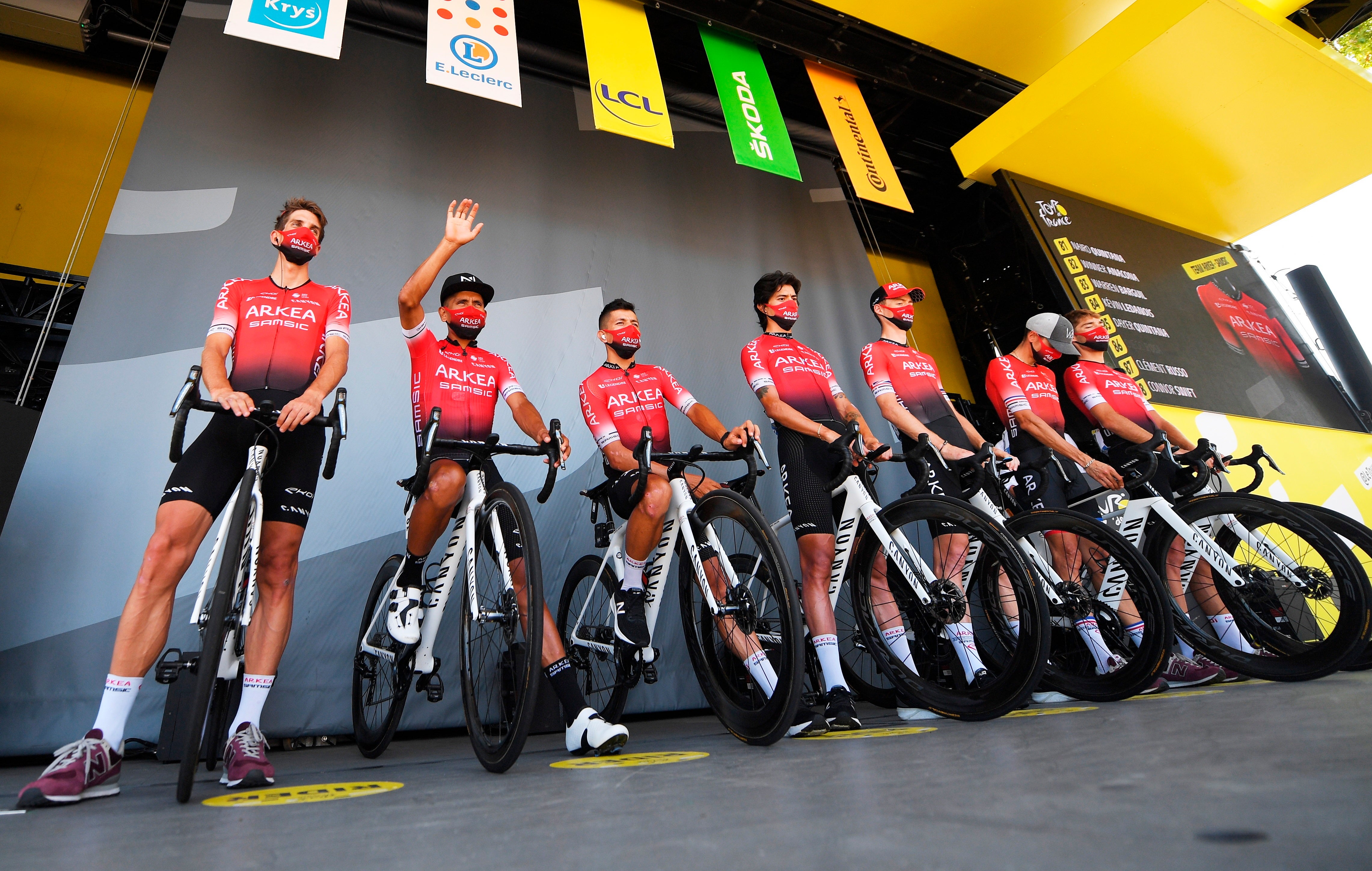 Dos detenidos en la investigación contra el Arkéa-Samsic por sospechas de dopaje en el Tour Dos detenidos en la investigación contra el Arkéa-Samsic por sospechas de dopaje en el Tour