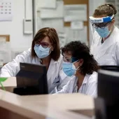 Médicos y enfermeras de Atención Primaria Médicos y enfermeras de Atención Primaria