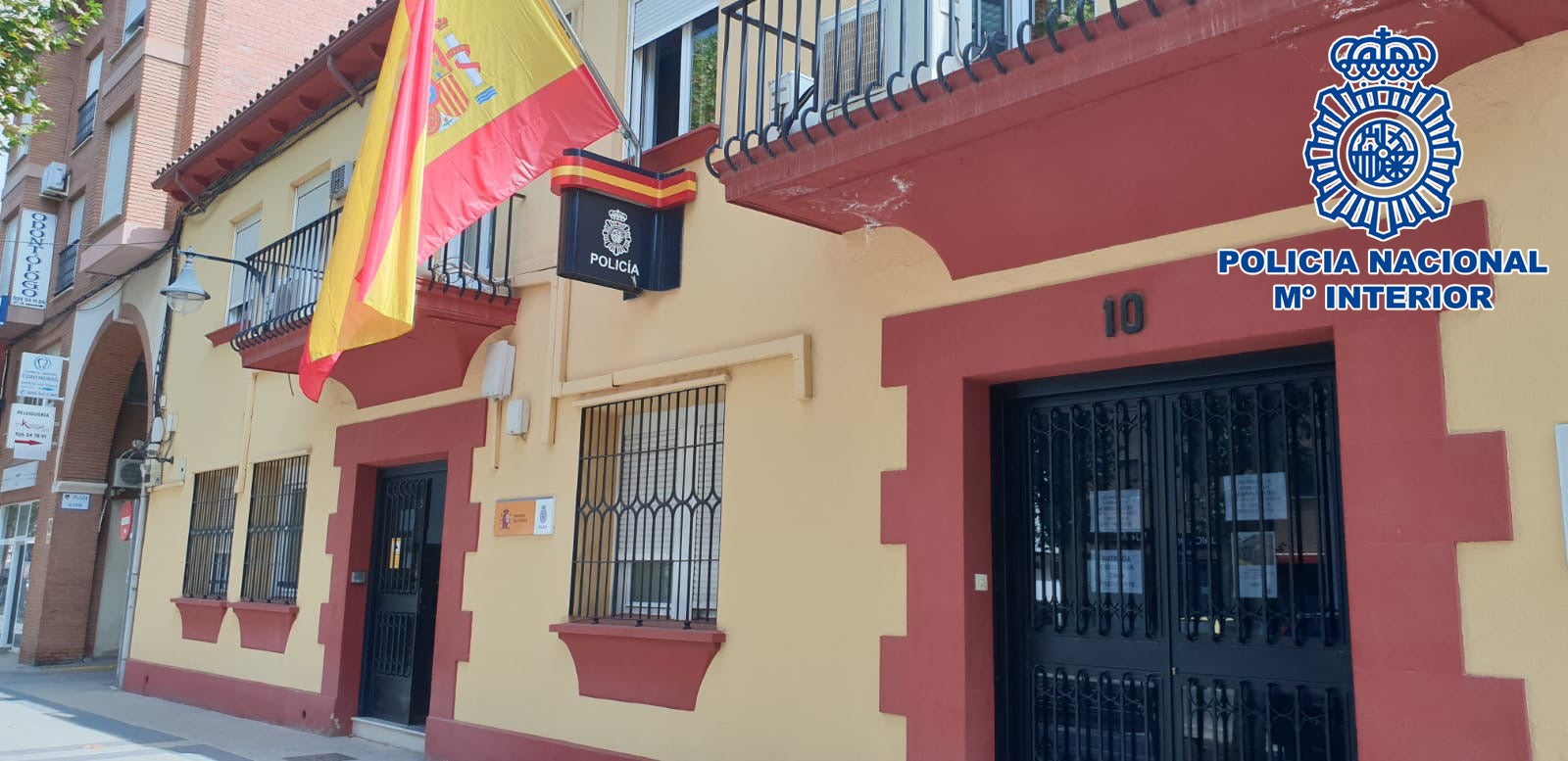 Detienen en Alcázar de San Juan al autor del robo en un bar cuando intentaba huir con el botín Detienen en Alcázar de San Juan al autor del robo en un bar cuando intentaba huir con el botín