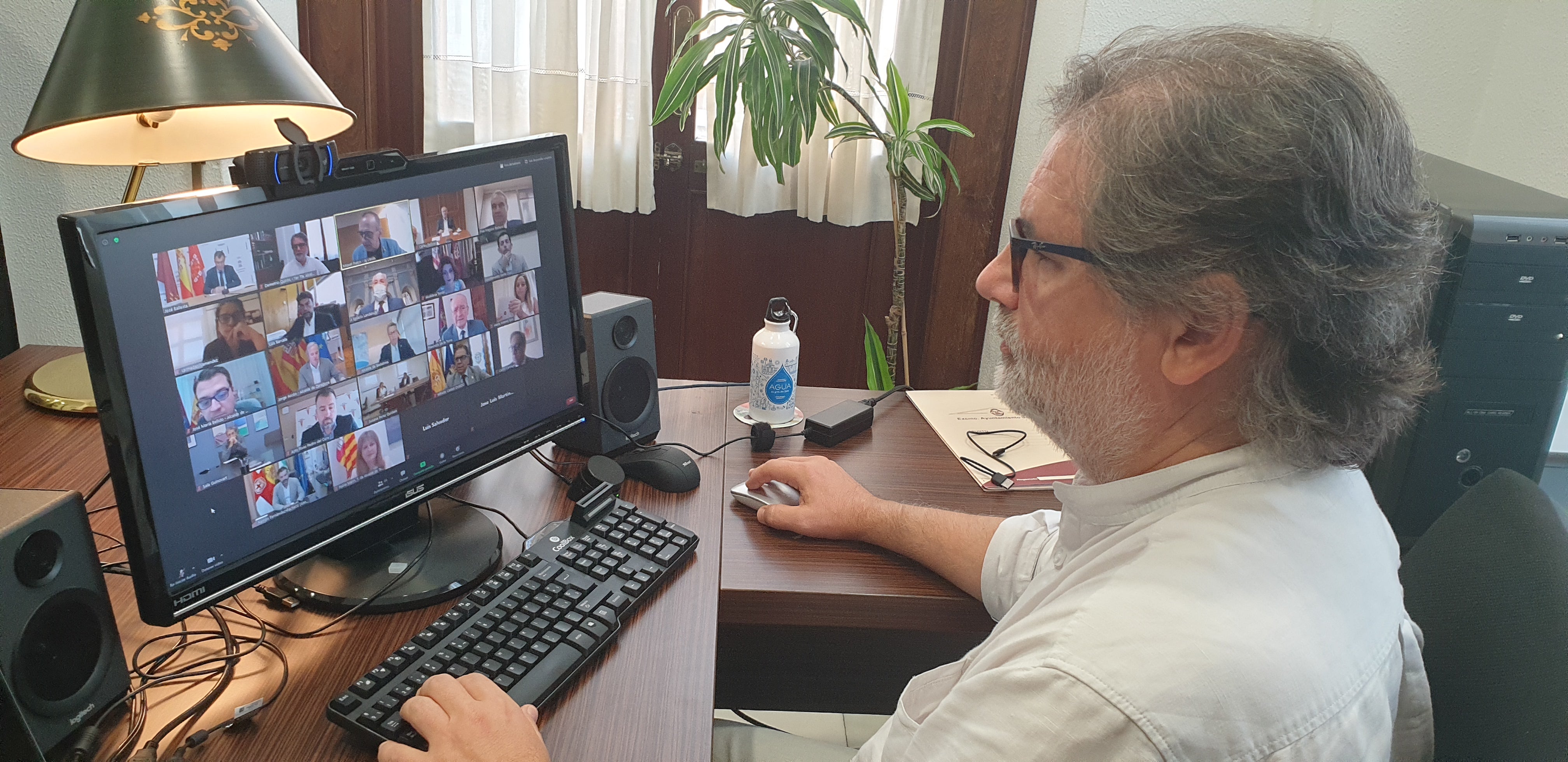 32 alcaldes reclaman un nuevo marco de ayudas post-Covid 19 "justo y equitativo" 32 alcaldes reclaman un nuevo marco de ayudas post-Covid 19 "justo y equitativo"