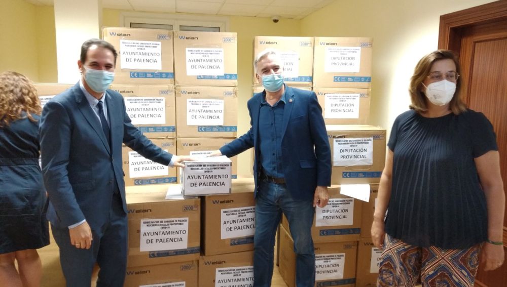 La Subdelegación del Gobierno reparte 50.000 mascarillas en Palencia