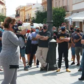 Elena Amaya, alcaldesa de Puerto Real, durante la manifestacion Elena Amaya, alcaldesa de Puerto Real, durante la manifestacion