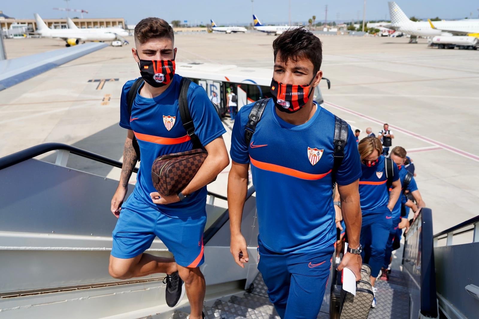 Ismael viajará a Budapest para ver a su Sevilla en la Supercopa: "Vamos con las medidas presentes y a disfrutar" Ismael viajará a Budapest para ver a su Sevilla en la Supercopa: "Vamos con las medidas presentes y a disfrutar"