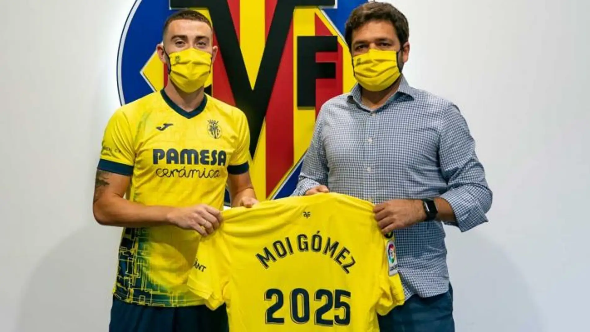 Moi Gómez amplía su contrato con el Villarreal hasta 2025