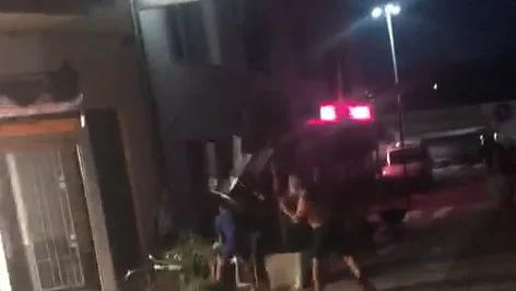 Momento de la reyerta en Casabermeja Por parte de unos okupas