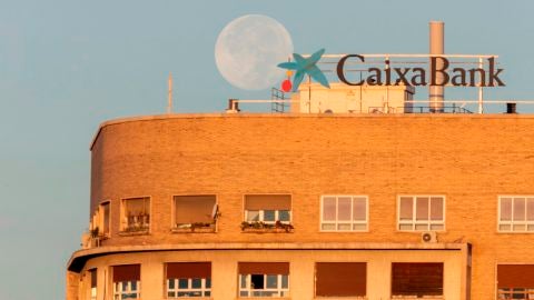 As&iacute; te afecta la fusi&oacute;n de CaixaBank y Bankia si eres cliente