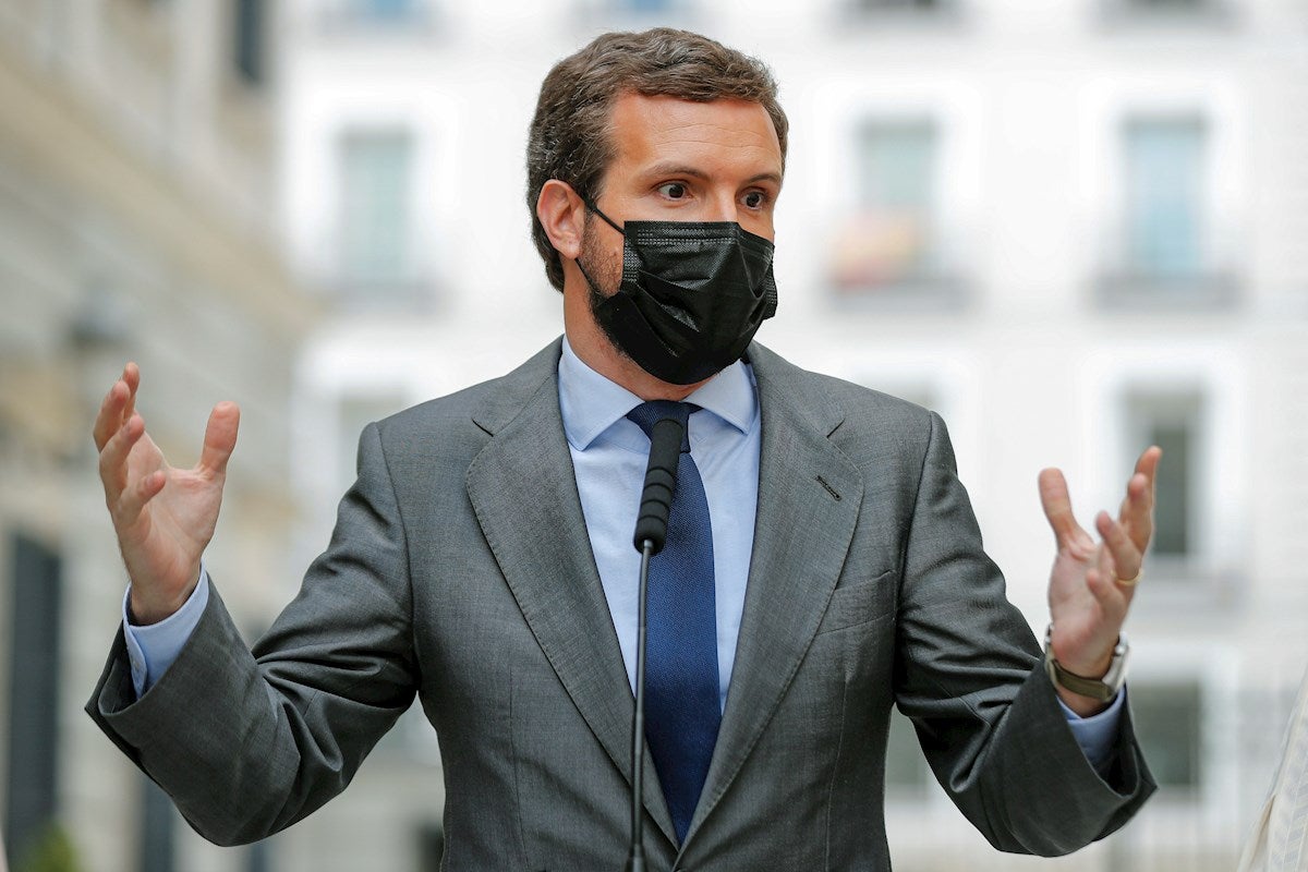 Casado acusa a Sánchez de huir a Bruselas mientras el Gobierno anuncia indultos que el PP recurrirá Casado acusa a Sánchez de huir a Bruselas mientras el Gobierno anuncia indultos que el PP recurrirá