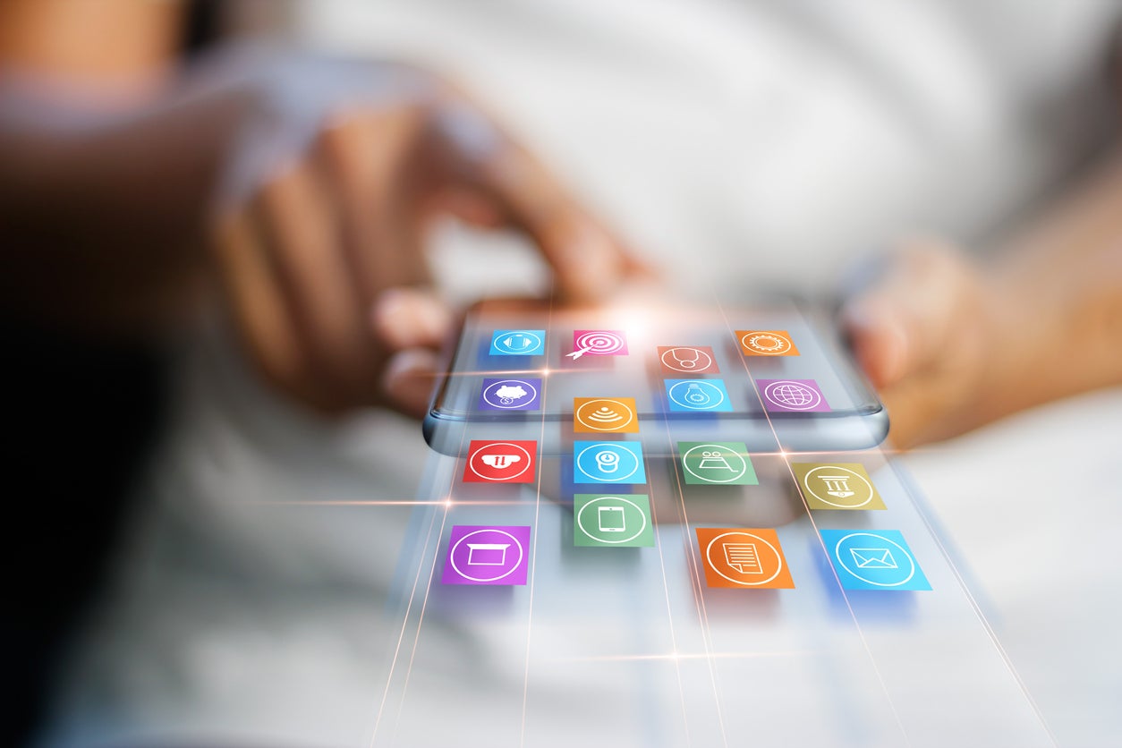 Laura Casas nos descubre 3 'apps' que posiblemente no conocías y te gustarán Laura Casas nos descubre 3 'apps' que posiblemente no conocías y te gustarán