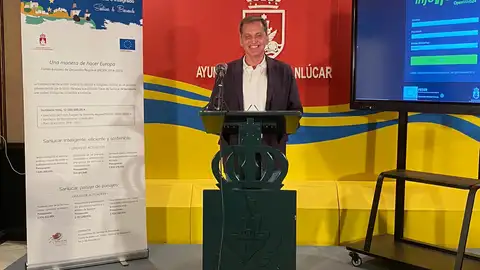 El delegado de Turismo, Javier Porrúa, en rueda de prensa El delegado de Turismo, Javier Porrúa, en rueda de prensa