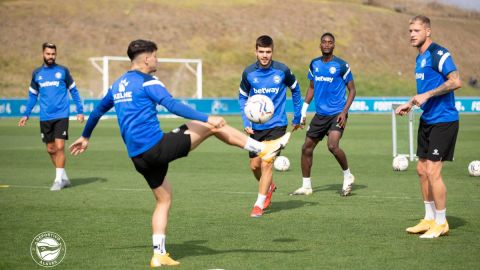 Entrenamiento del Deportivo Alav&eacute;s