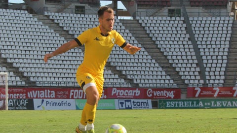 V&iacute;ctor Olmedo, en un partido de esta pretemporada.