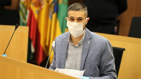 El portavoz del PSOE de El Puerto, Angel Mar&iacute;a Gonz&aacute;lez