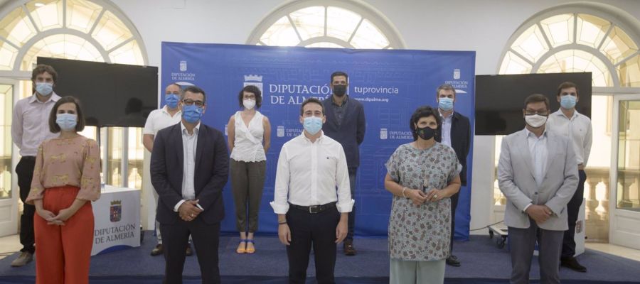 Rueda de Prensa Proyecto PHOENIX con Carmen Navarro y Óscar Liria Rueda de Prensa Proyecto PHOENIX con Carmen Navarro y Óscar Liria