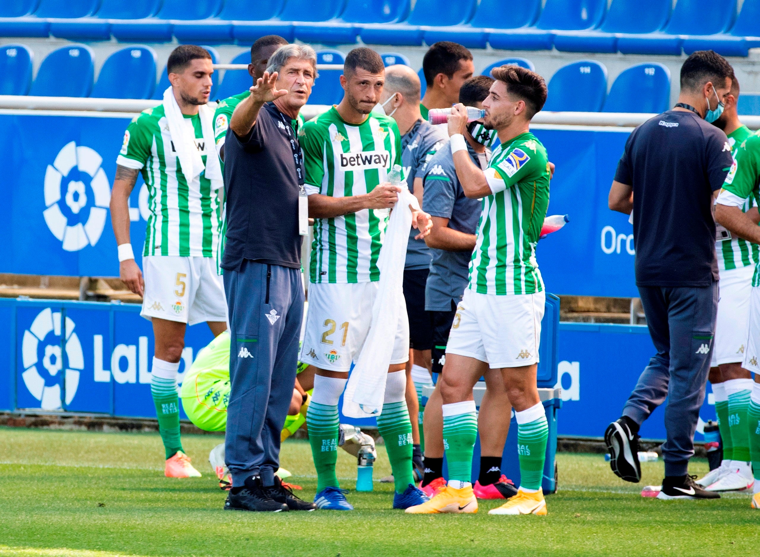 Pellegrini medita volver a repetir once ante el Madrid Pellegrini medita volver a repetir once ante el Madrid