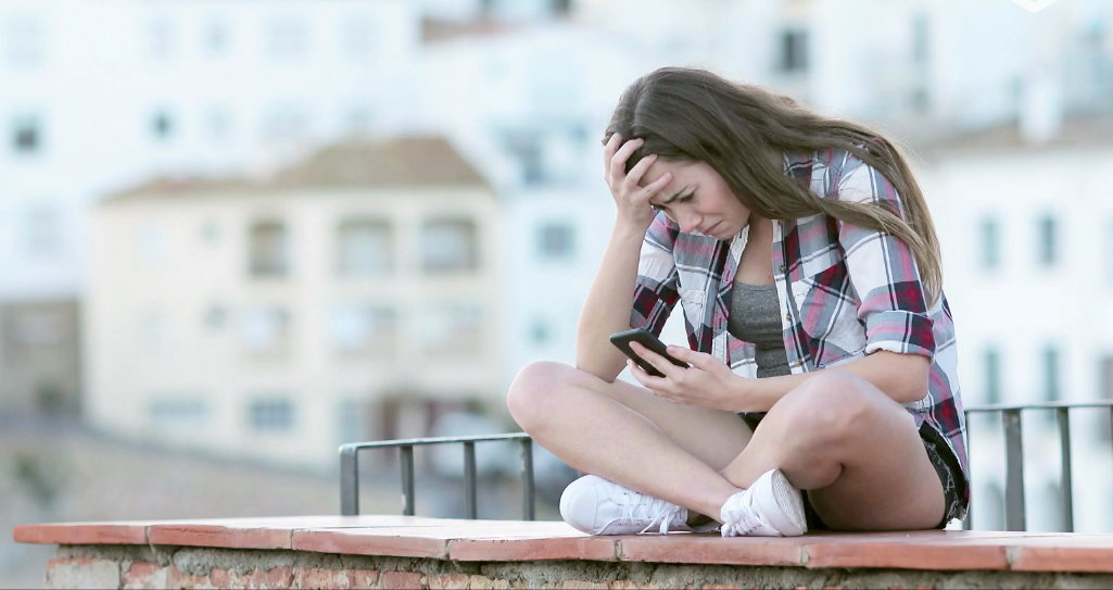 En Igualdad: El acoso en la red y la brecha digital entre hombres y mujeres En Igualdad: El acoso en la red y la brecha digital entre hombres y mujeres