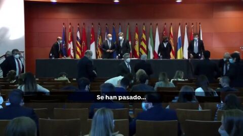 El ministro de Justicia, Juan Carlos Campo, dice que los jueces "se han pasado" finalizando la entrega de despachos con un "Viva el rey"