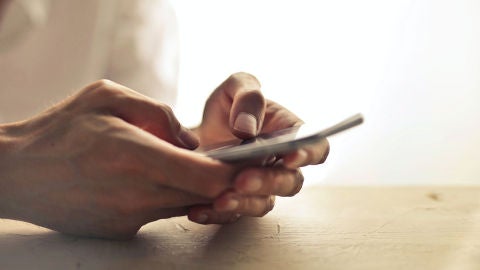 Lista de tel&eacute;fonos para pedir cita previa para la vacuna contra el COVID-19 en cada comunidad aut&oacute;noma