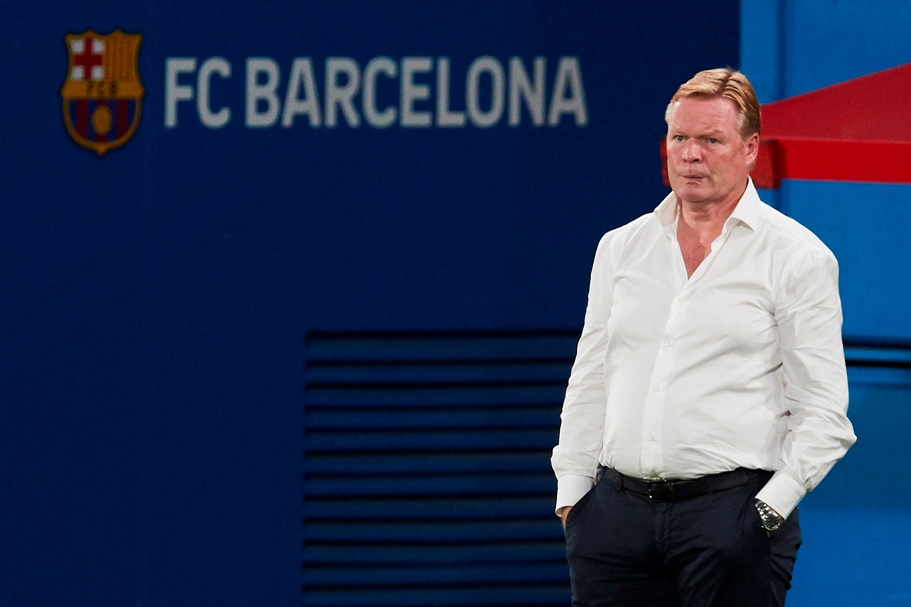 Koeman sobre la salida de Suárez: "Ha sido una decisión del club, no solo mía" Koeman sobre la salida de Suárez: "Ha sido una decisión del club, no solo mía"
