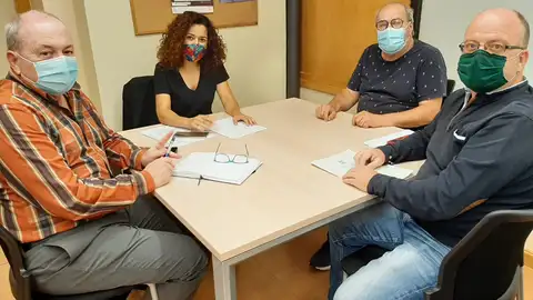 Representantes del Grupo Socialista y de la Plataforma de Interinos Representantes del Grupo Socialista y de la Plataforma de Interinos