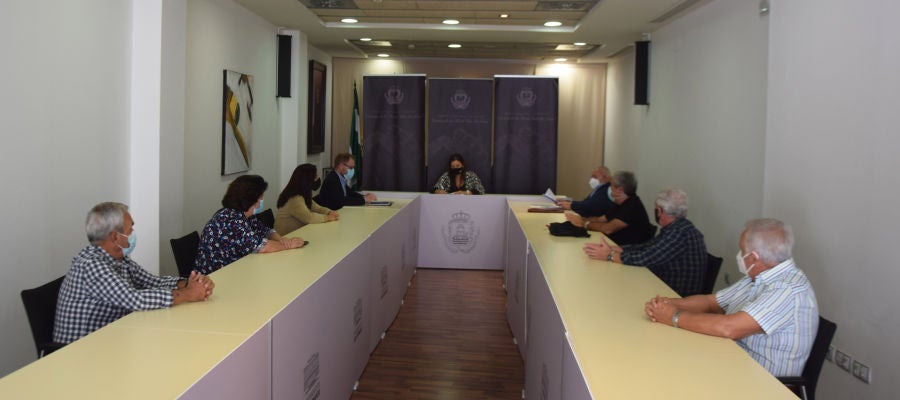 Reunión en la casa consistorial de San Fernando Reunión en la casa consistorial de San Fernando