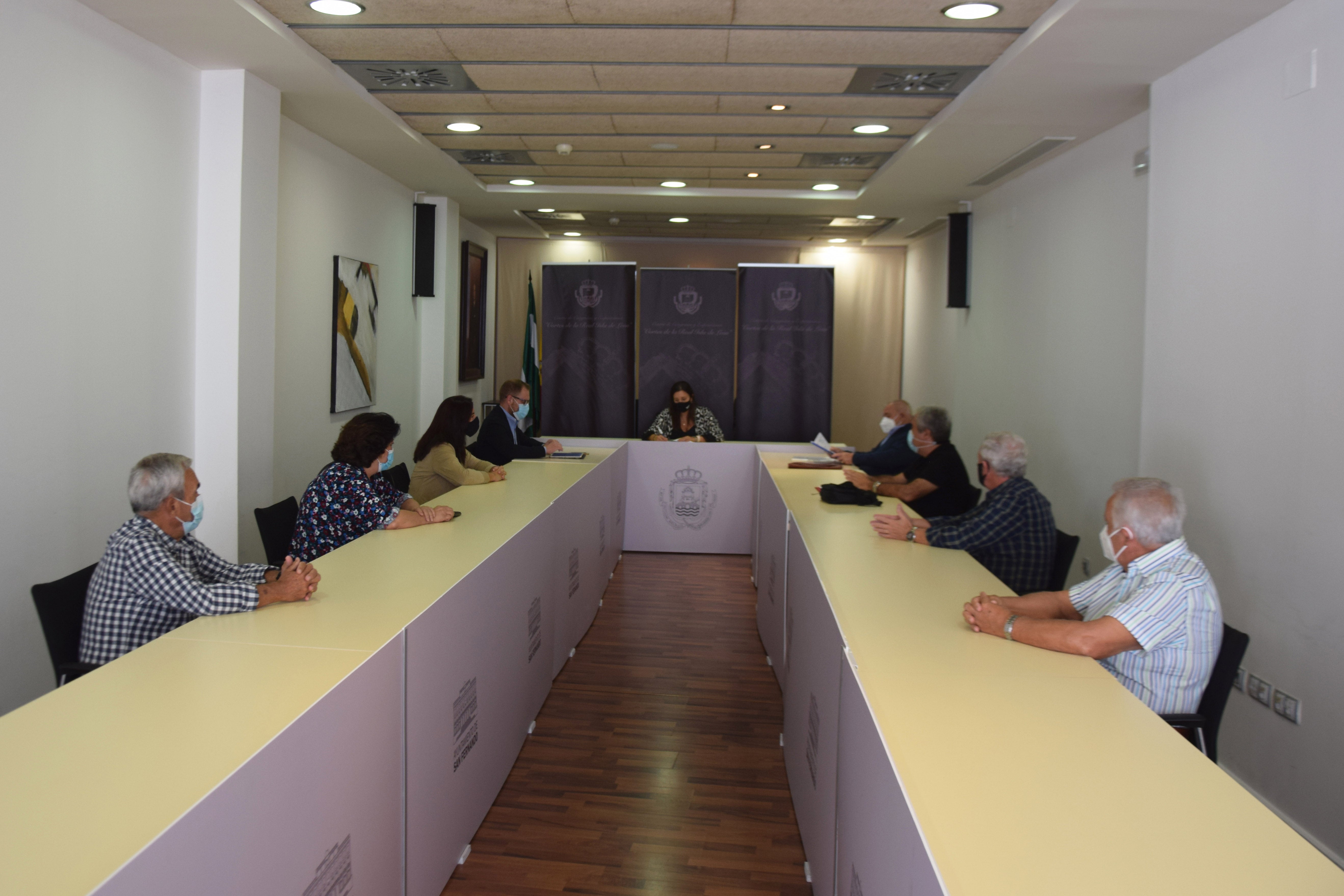 Cavada muestra su apoyo a la Asociación de Afectados por el Amianto en el Sector Naval Cavada muestra su apoyo a la Asociación de Afectados por el Amianto en el Sector Naval
