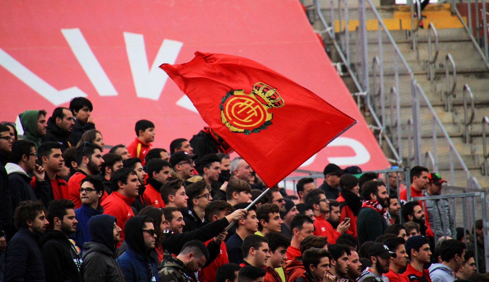 El alcalde de Selva critica que se permita entrar a público en el fútbol y se suspendan las ferias municipales El alcalde de Selva critica que se permita entrar a público en el fútbol y se suspendan las ferias municipales