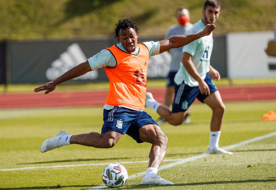 Alineación de España y Suiza en el partido de la Nations League de hoy Alineación de España y Suiza en el partido de la Nations League de hoy