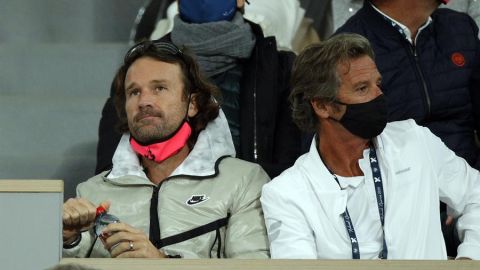 Carlos Moy&aacute;, durante el partido de Rafa Nadal en Roland Garros.