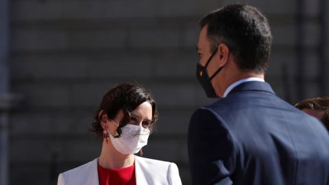 Isabel D&iacute;az Ayuso y Pedro S&aacute;nchez, en el acto por el D&iacute;a de la Fiesta Nacional