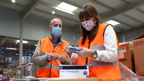 Recepción de los test de antígenos Recepción de los test de antígenos