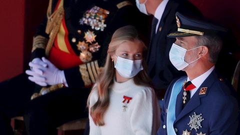 La princesa Leonor con su padre el rey Felipe VI