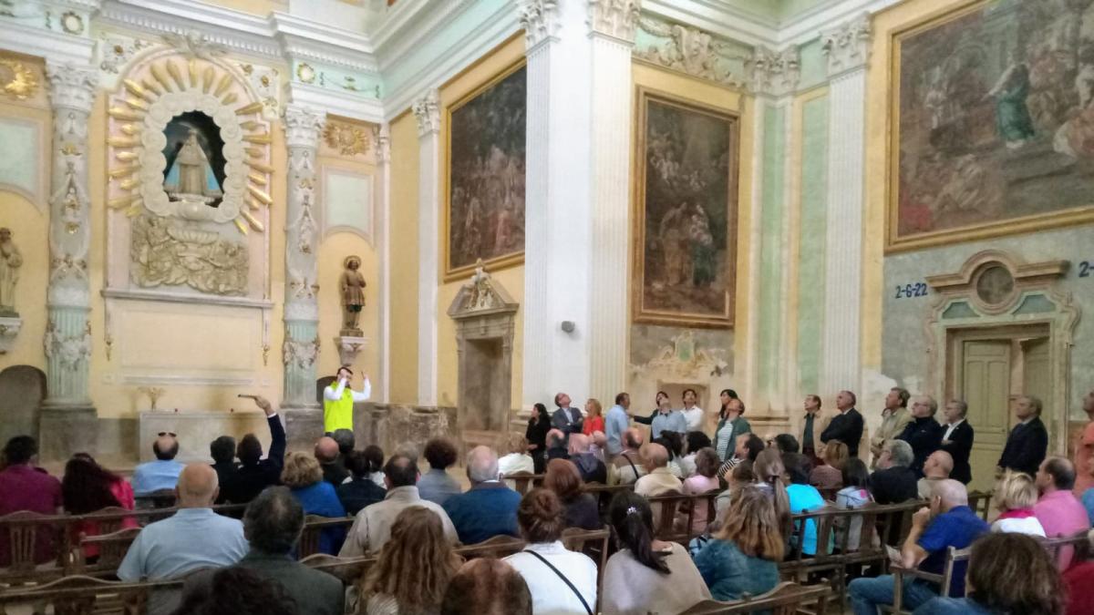 Las pinturas de Fray Manuel Bayeu y los personajes ilustres que han estado, lo que más destaca Las pinturas de Fray Manuel Bayeu y los personajes ilustres que han estado, lo que más destaca