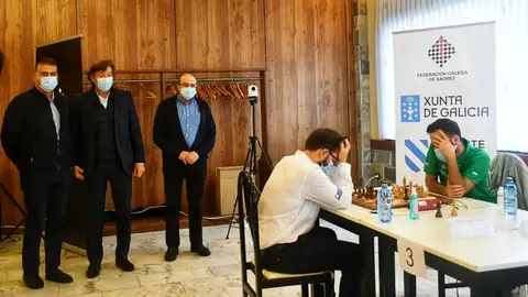 Lete Lasa celebra o ascenso do Axedrez Ourense Lete Lasa celebra o ascenso do Axedrez Ourense