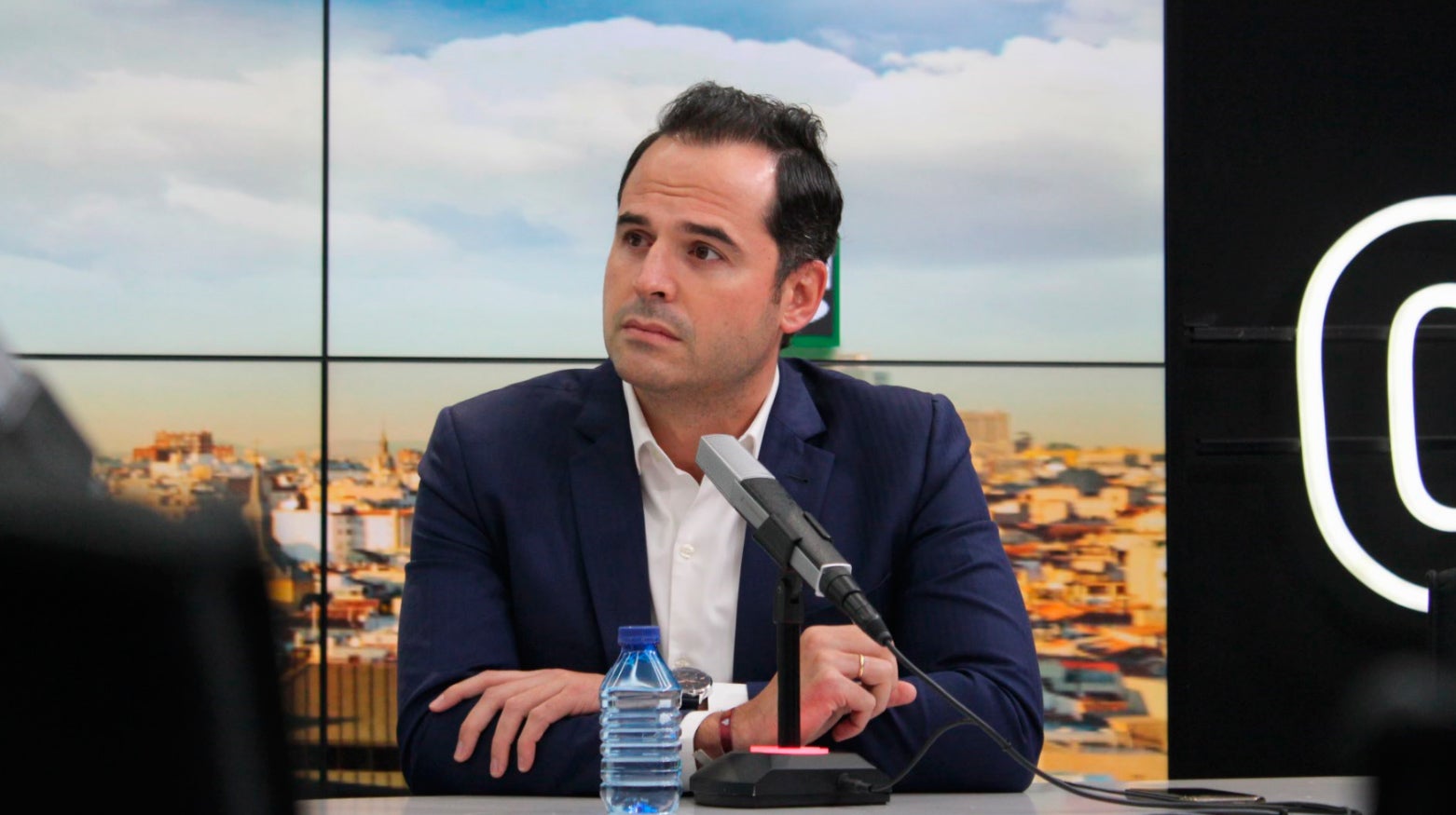 Ignacio Aguado: "Da miedo ver cómo han quedado algunos colegios, por eso se suspenden las clases" Ignacio Aguado: "Da miedo ver cómo han quedado algunos colegios, por eso se suspenden las clases"