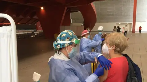 Inicio de la campaña de vacunación de la gripe en Asturias Pabellón de los Deportes de Gijón