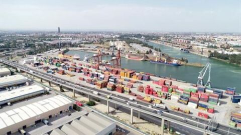 Imagen a&eacute;rea del Puerto de Sevilla