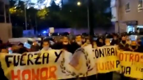 Imagen de las pancartas en la protesta de San Blas.