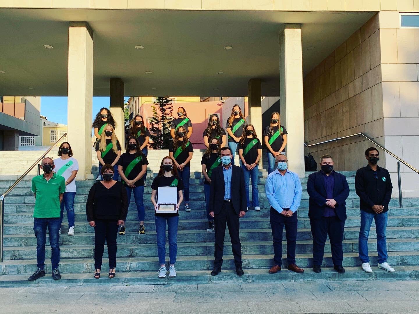 El alcalde Carlos González recibe al Club Waterpolo Elche tras el ascenso a Primera El alcalde Carlos González recibe al Club Waterpolo Elche tras el ascenso a Primera