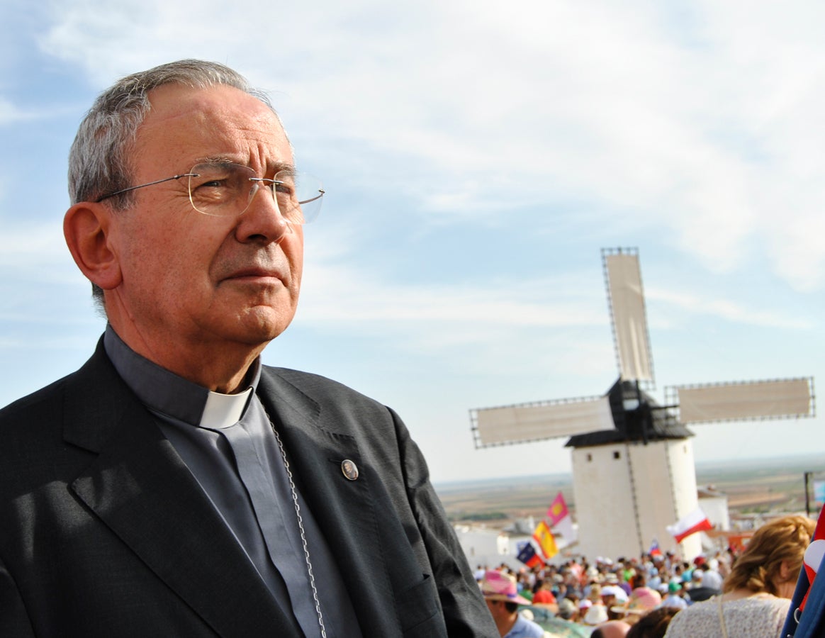 El obispo emérito de Ciudad Real, Antonio Algora, en situación crítica tras sufrir un fallo multiorgánico El obispo emérito de Ciudad Real, Antonio Algora, en situación crítica tras sufrir un fallo multiorgánico