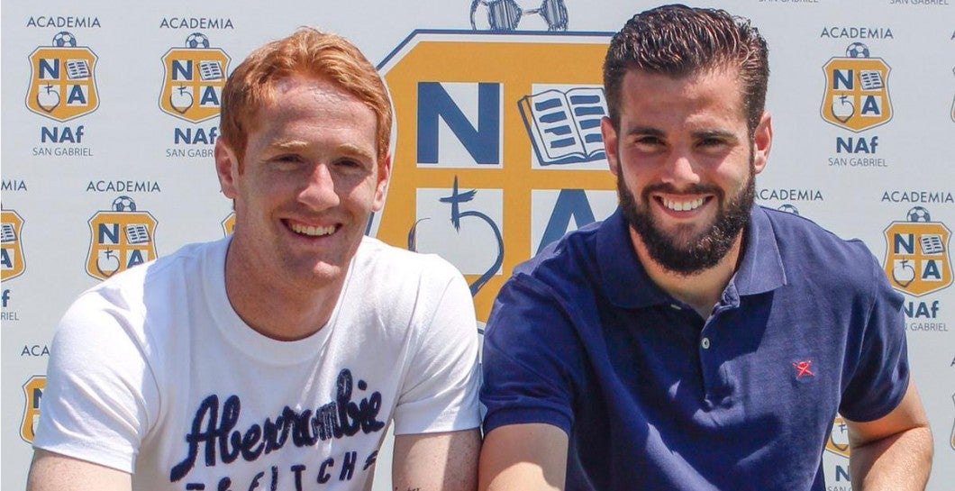 El corazón dividido del padre de Álex y Nacho Fernández: "Voy con los dos" El corazón dividido del padre de Álex y Nacho Fernández: "Voy con los dos"
