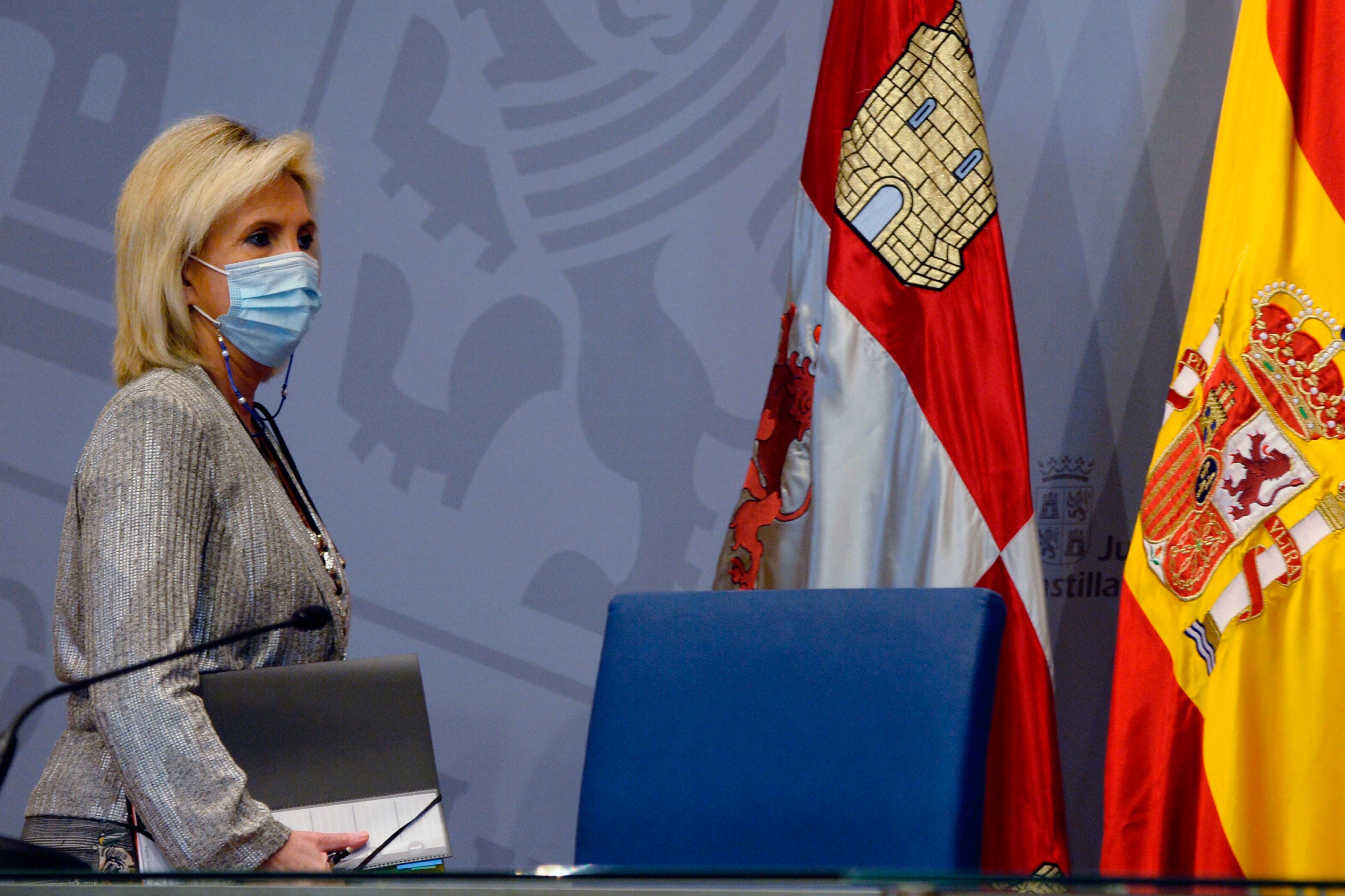 La consejera de Sanidad de Castilla y León dice que no se han saltado la estrategia de vacunación nacional por parar la vacunación con AstraZeneca La consejera de Sanidad de Castilla y León dice que no se han saltado la estrategia de vacunación nacional por parar la vacunación con AstraZeneca