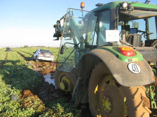 La Guardia Civil ha detenido a una persona en una operación contra robos en explotaciones agrícolas y ganaderas La Guardia Civil ha detenido a una persona en una operación contra robos en explotaciones agrícolas y ganaderas