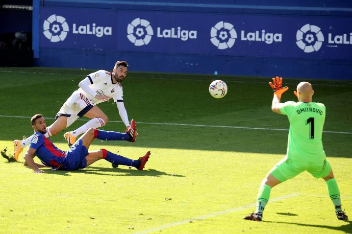 Máxima igualdad entre Eibar y Osasuna que empatan sin goles Máxima igualdad entre Eibar y Osasuna que empatan sin goles