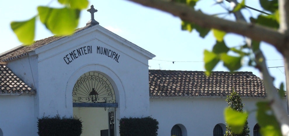 El cementeri de Vila-real obri les portes per a Tots Sants amb mesures d´higiene El cementeri de Vila-real obri les portes per a Tots Sants amb mesures d´higiene